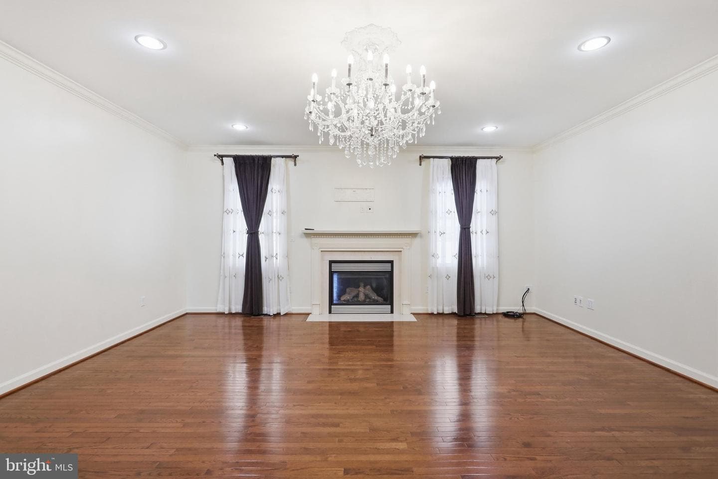 2419 Somerset Road photo 45