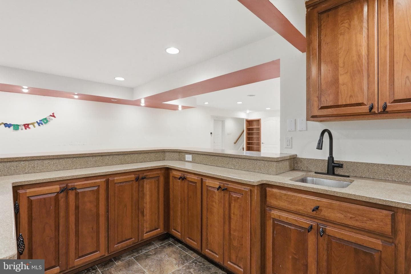 2419 Somerset Road photo 81