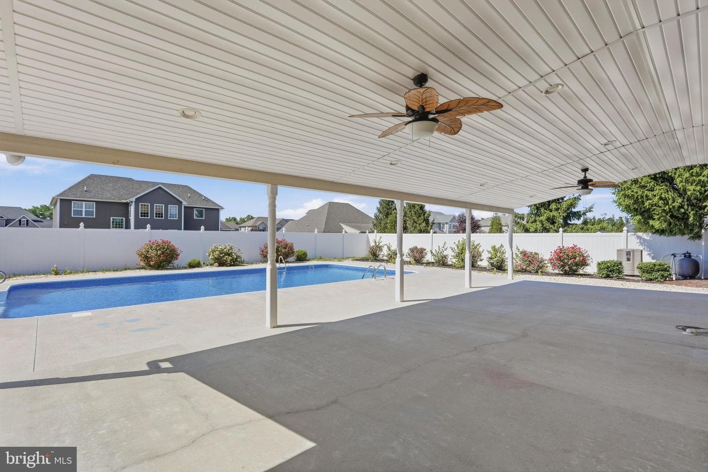 2419 Somerset Road photo 9