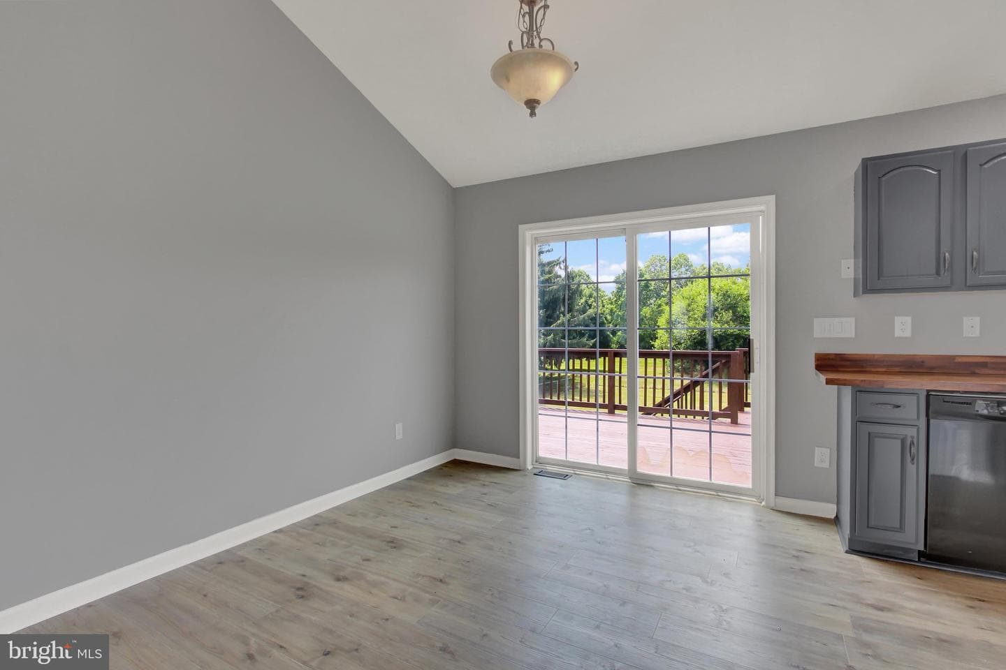 9085 Anthony Highway #5 photo 9