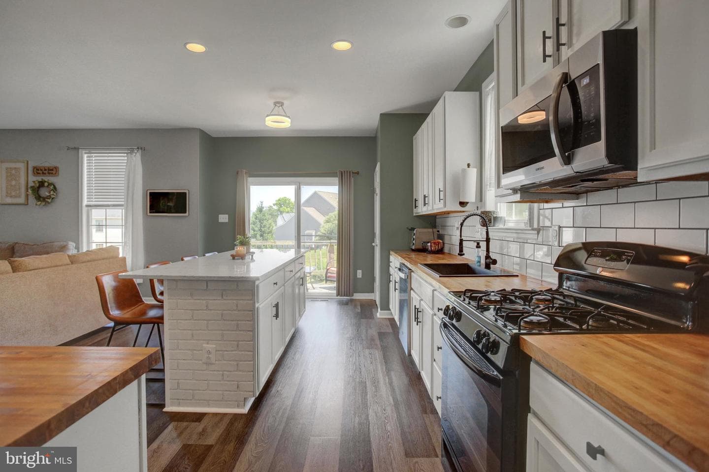 86 Equestrian Drive photo 20
