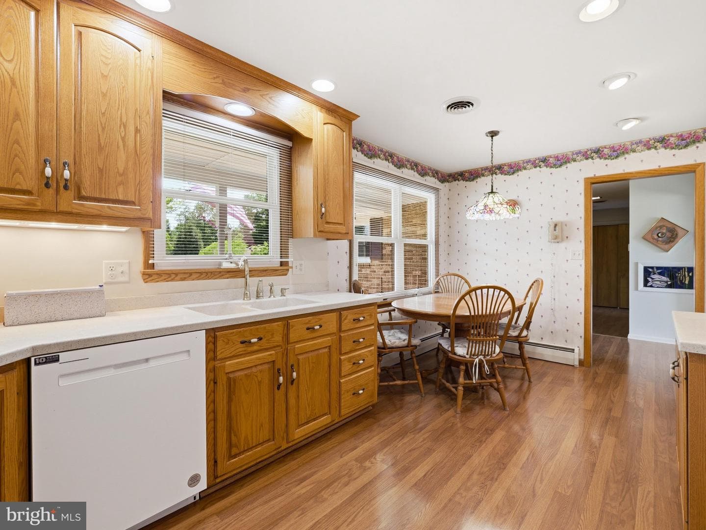 207 Sherwood Drive photo 13