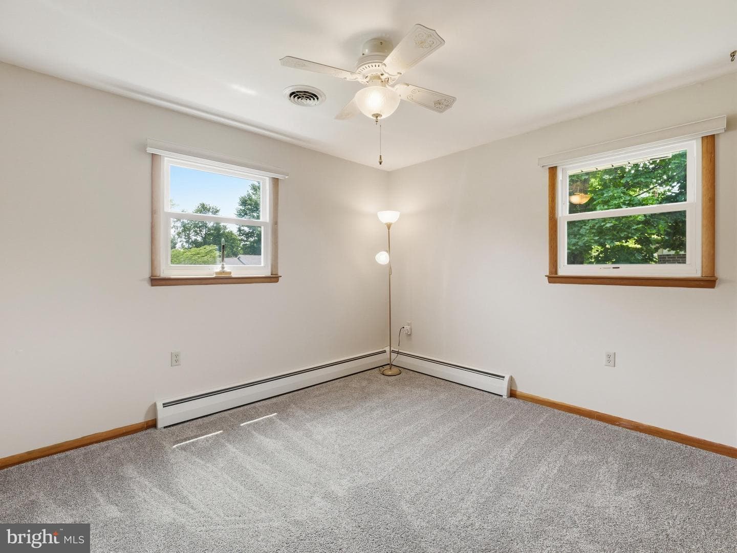 207 Sherwood Drive photo 24