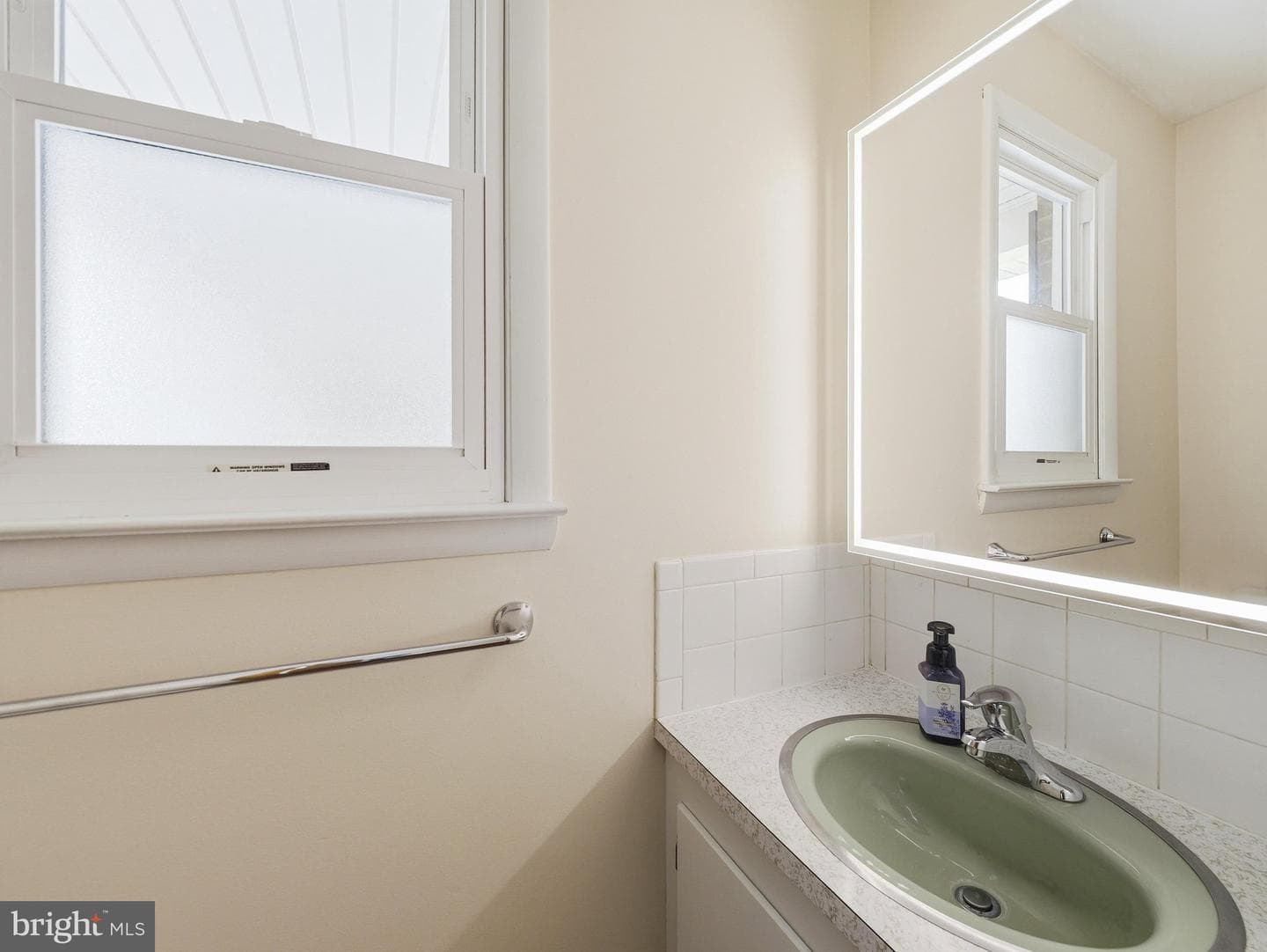207 Sherwood Drive photo 32