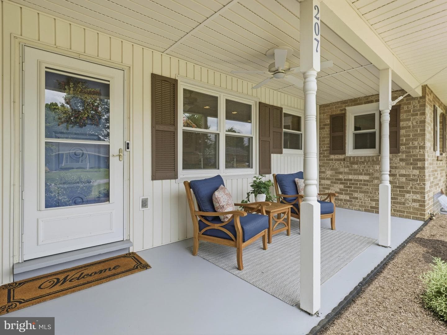 207 Sherwood Drive photo 4