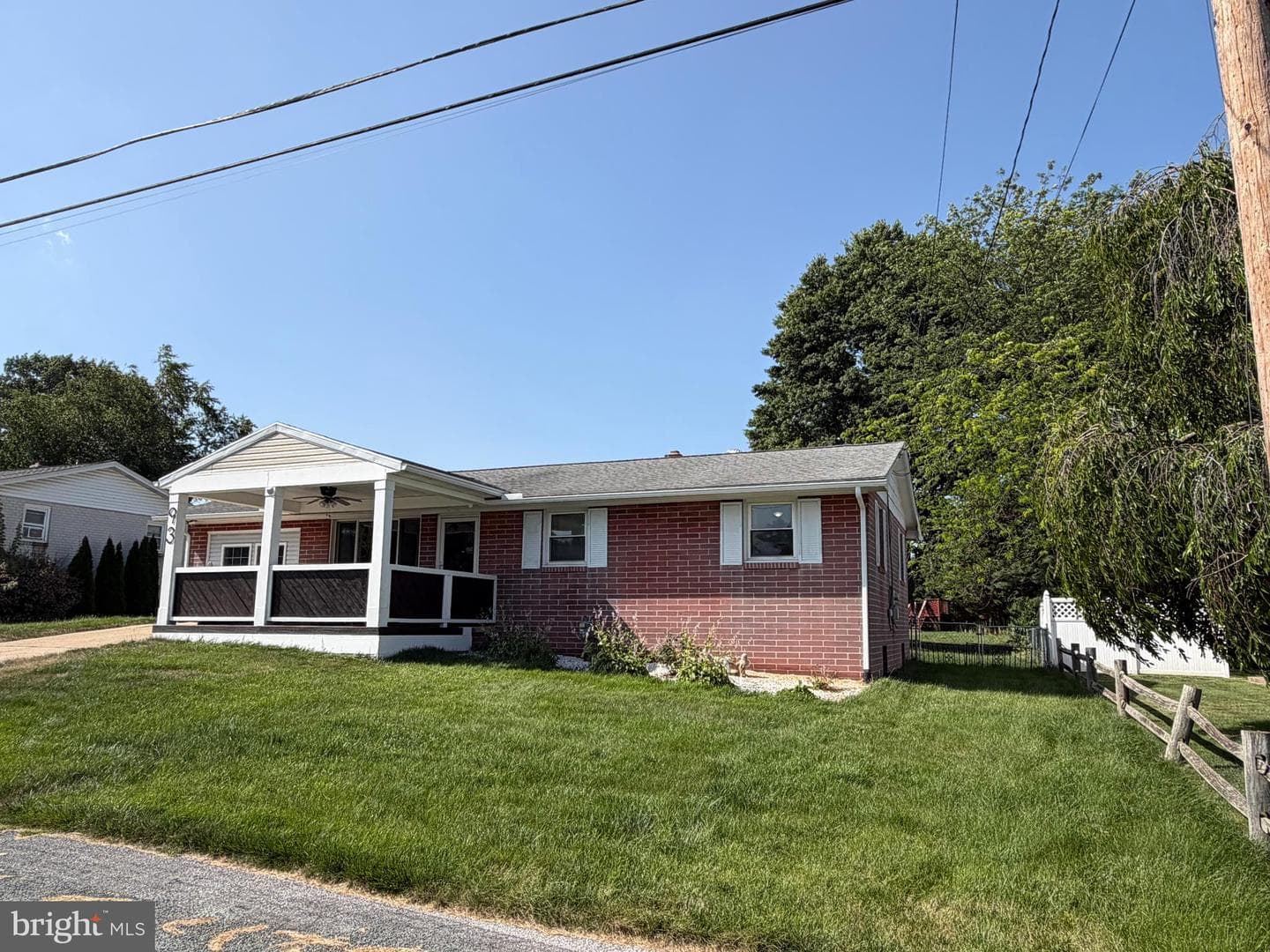 93 Sunny Lane photo 18