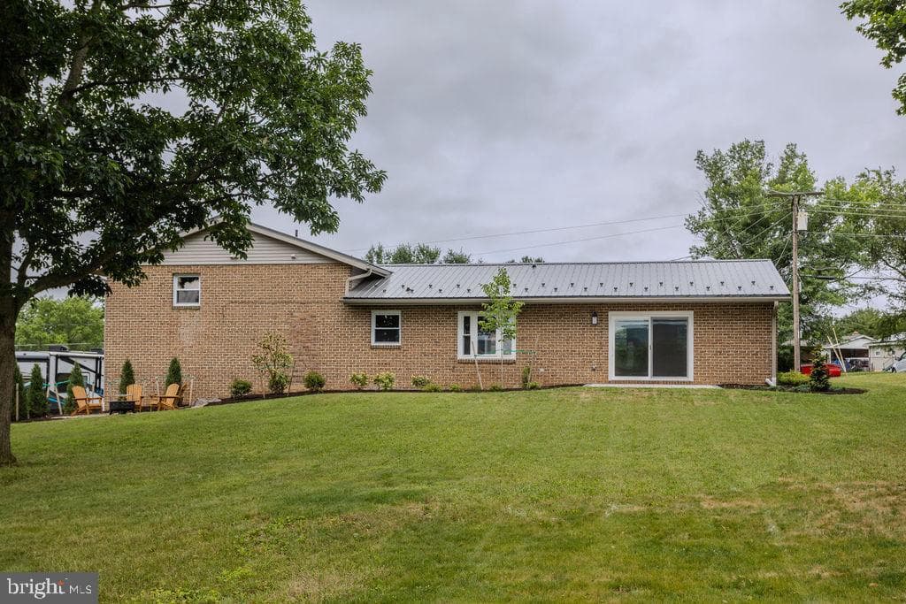 220 Hartzell Drive photo 17
