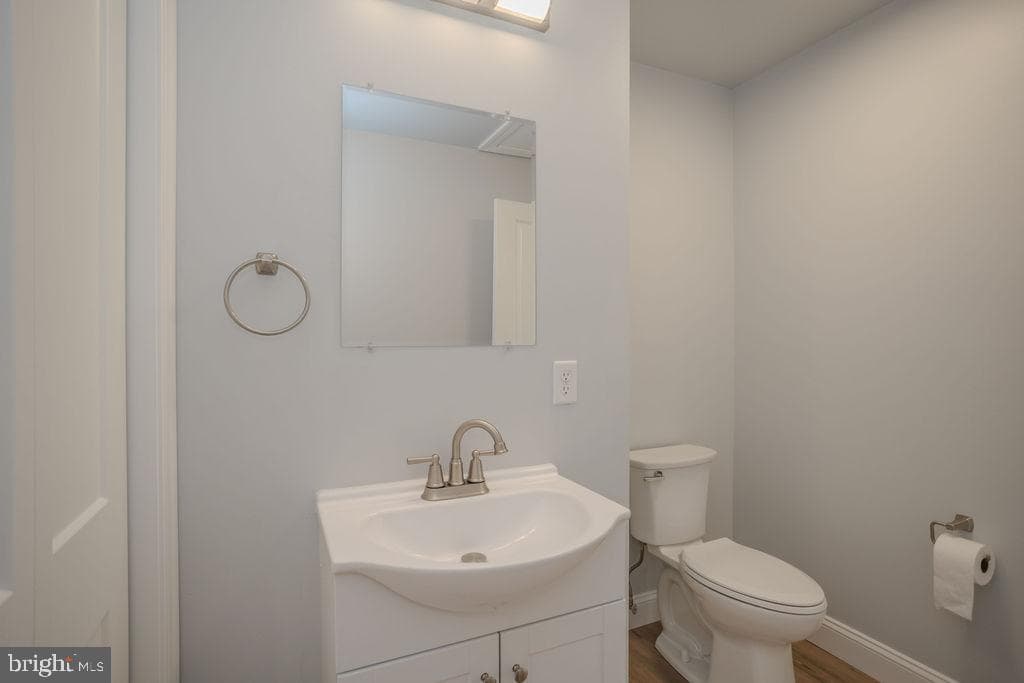 220 Hartzell Drive photo 43