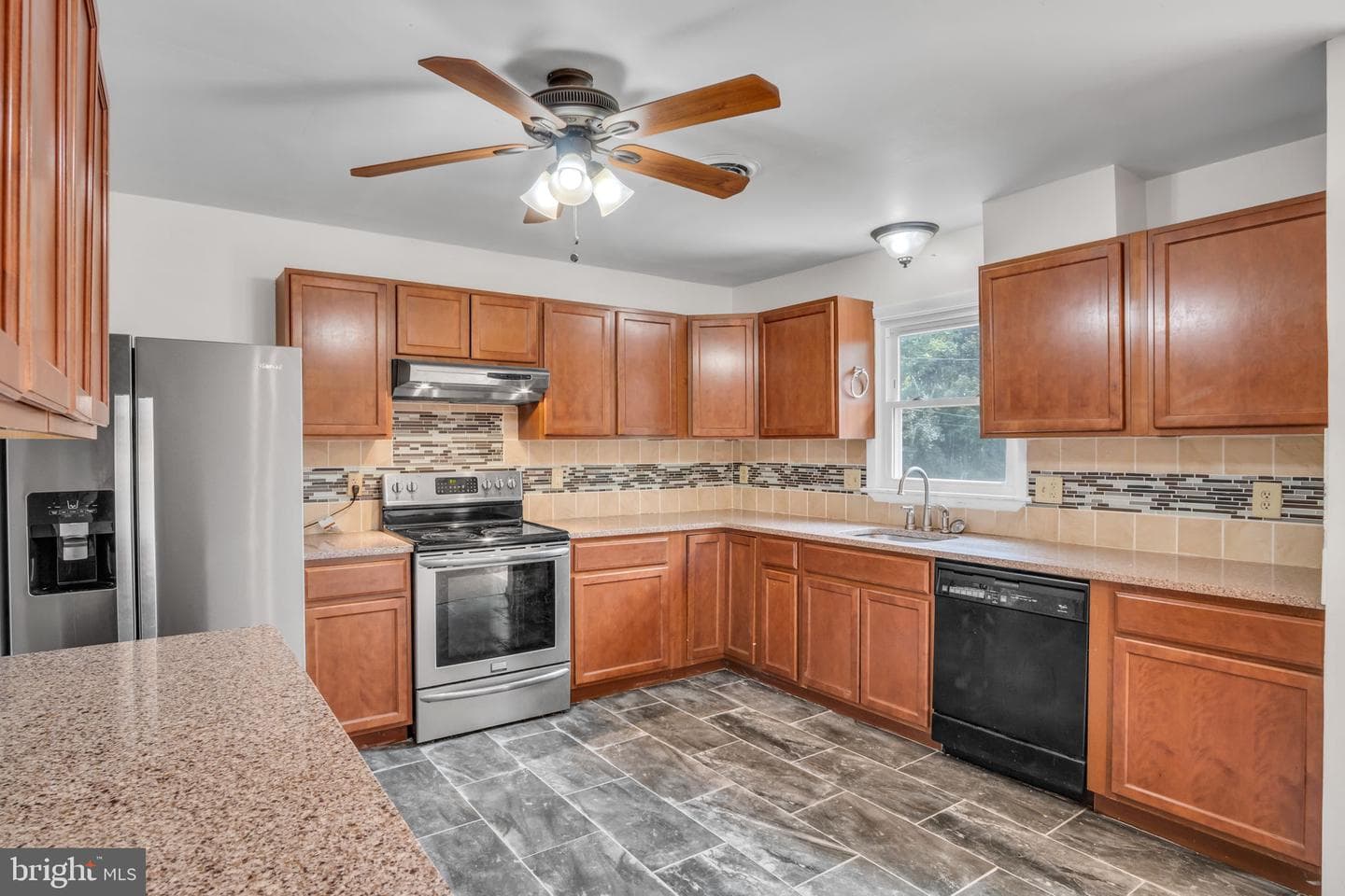 36 Edgelea Drive photo 21