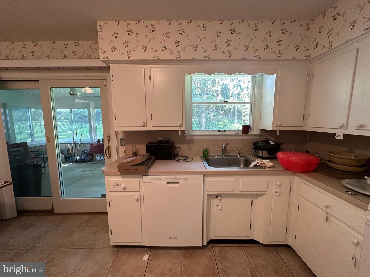 624 Highland Avenue photo 36