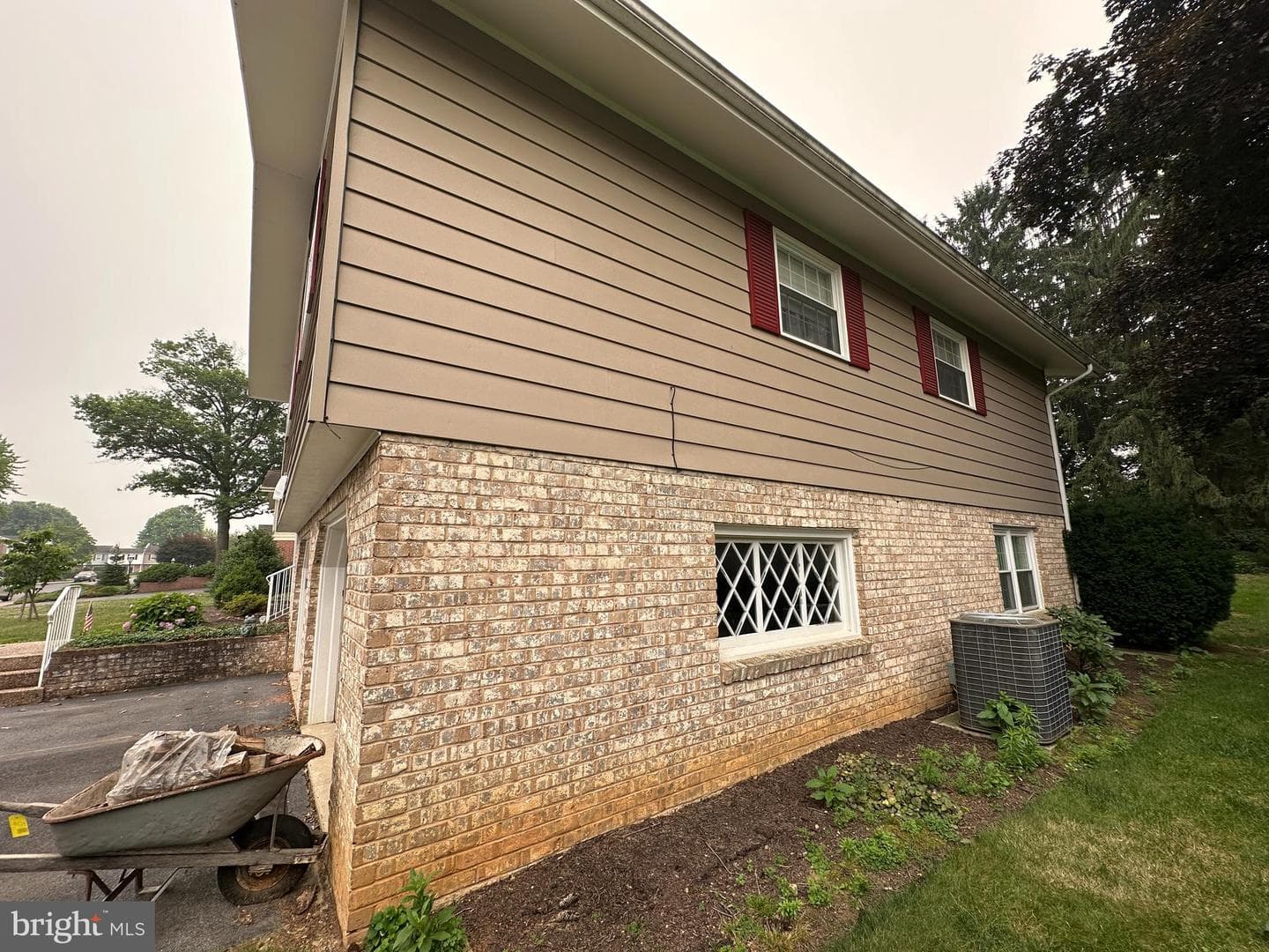 624 Highland Avenue photo 5