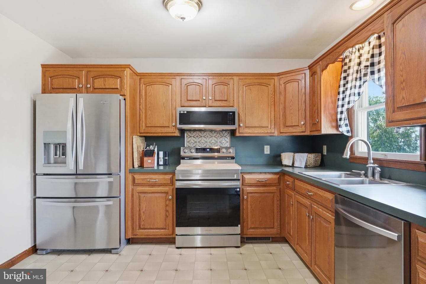274 Pattison Drive photo 10