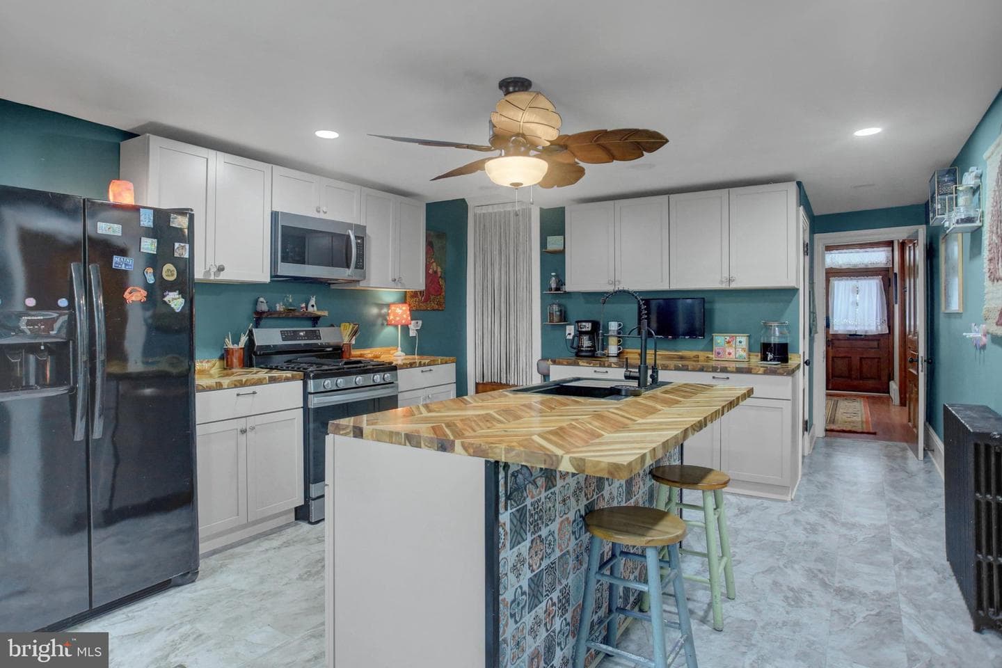 63 Linden Avenue N photo 13