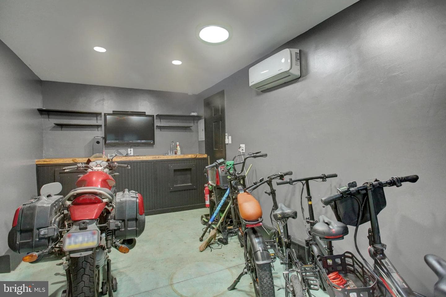 63 Linden Avenue N photo 45