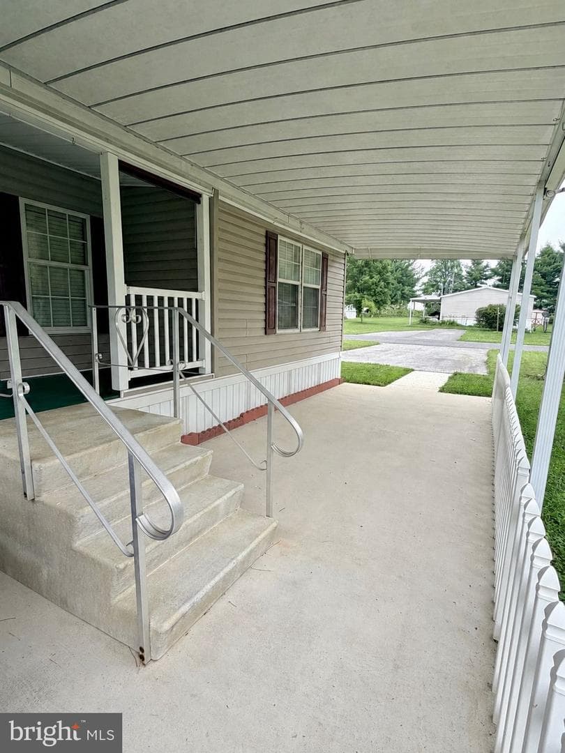 28 Maizefield Drive #28 photo 3