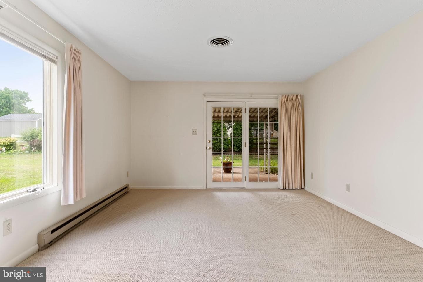 1094 Westgate Drive photo 11