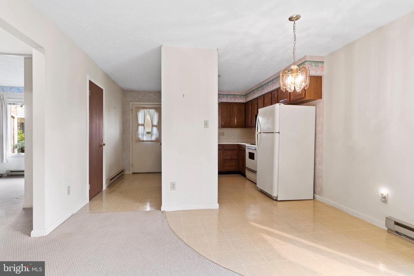 1094 Westgate Drive photo 12