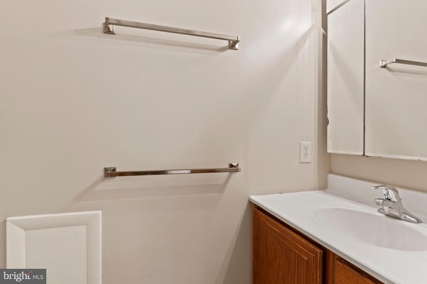 1094 Westgate Drive photo 19