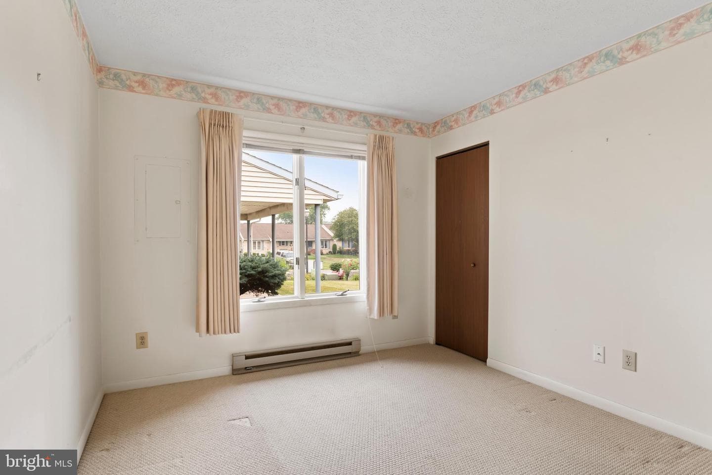 1094 Westgate Drive photo 22