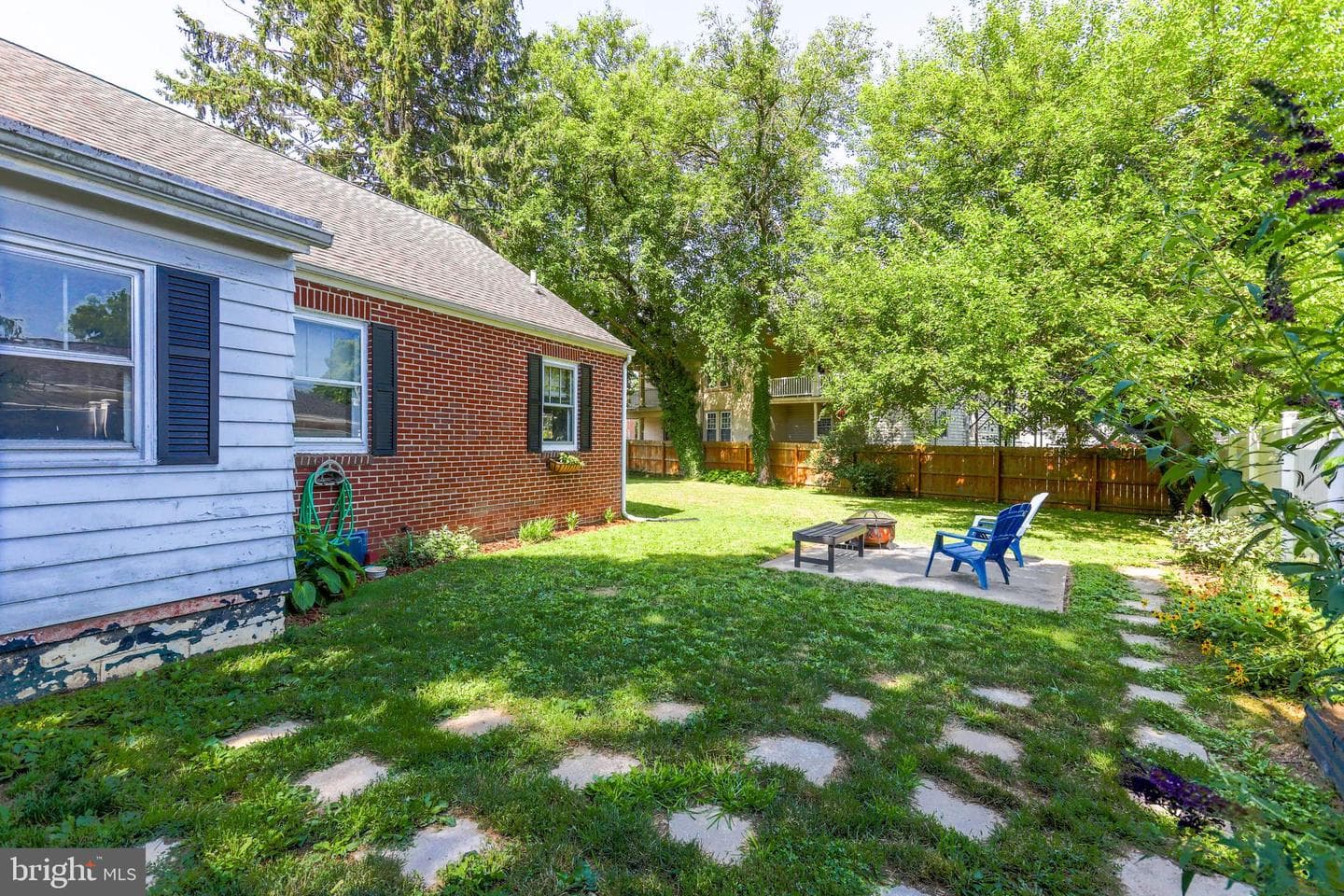 287 College Avenue photo 3