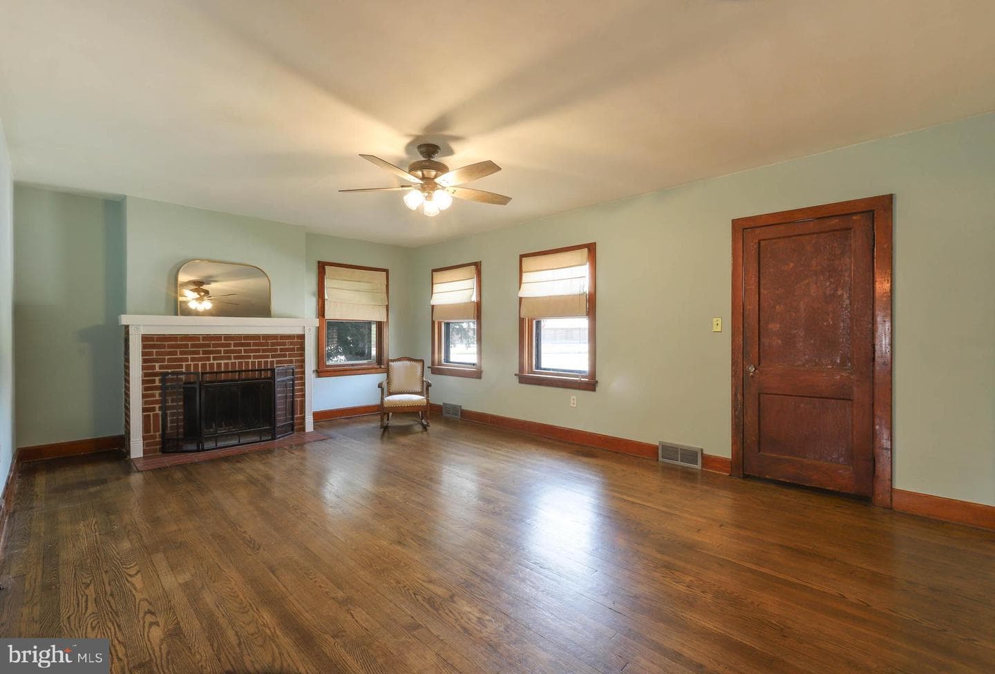 287 College Avenue photo 9