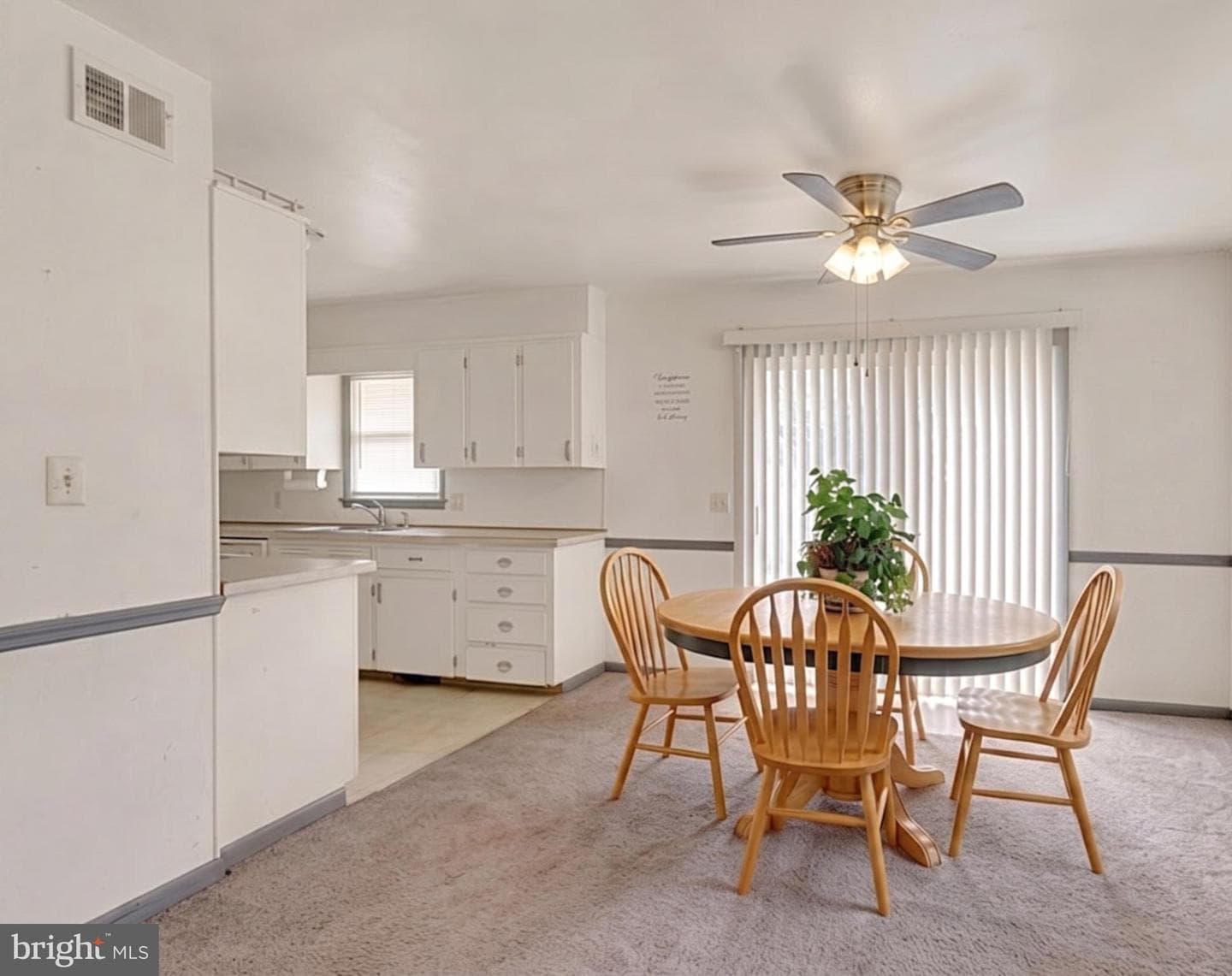 1254 Kennedy Court photo 4