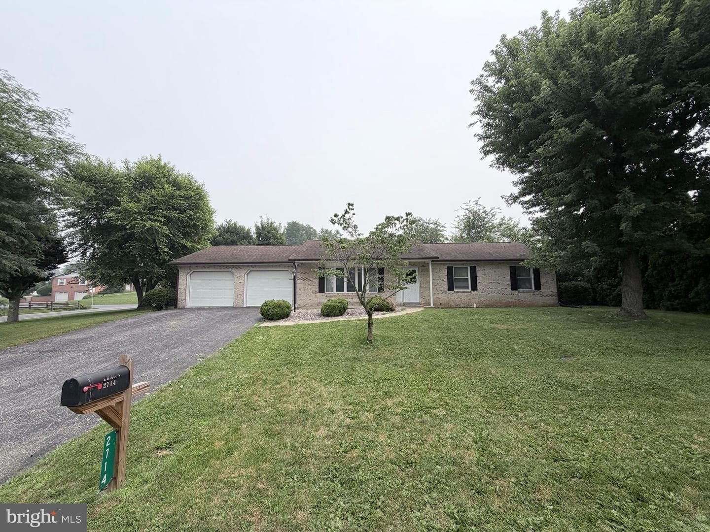 2714 Fillmore Dr photo 2