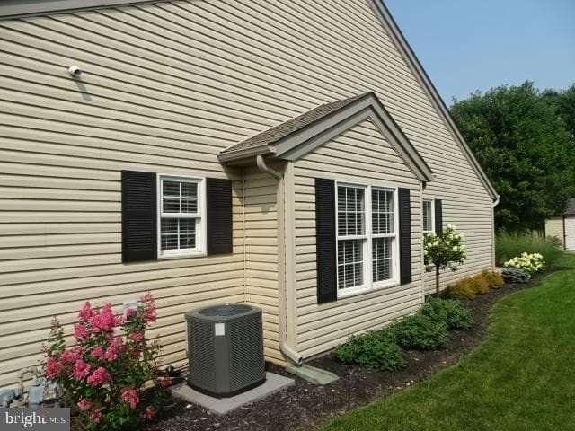 170 Lantern Lane photo 4
