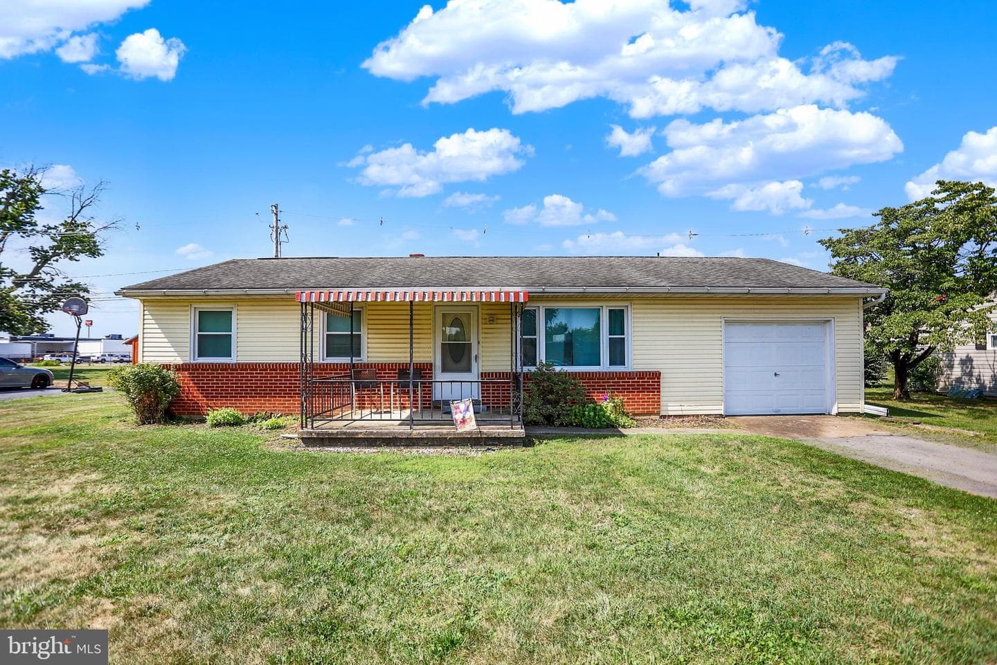 1124 Brandon Drive photo 1