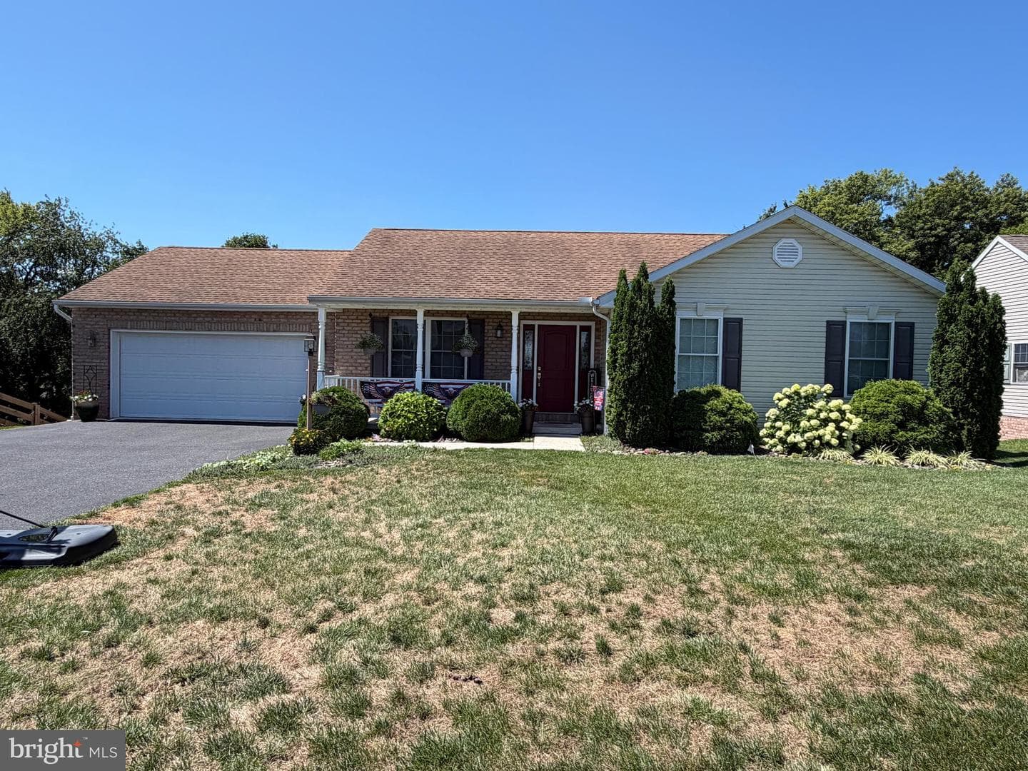 302 Frick Avenue photo 1