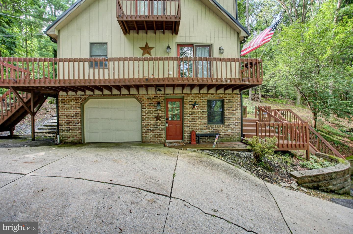 8140 Michaux Drive photo 1