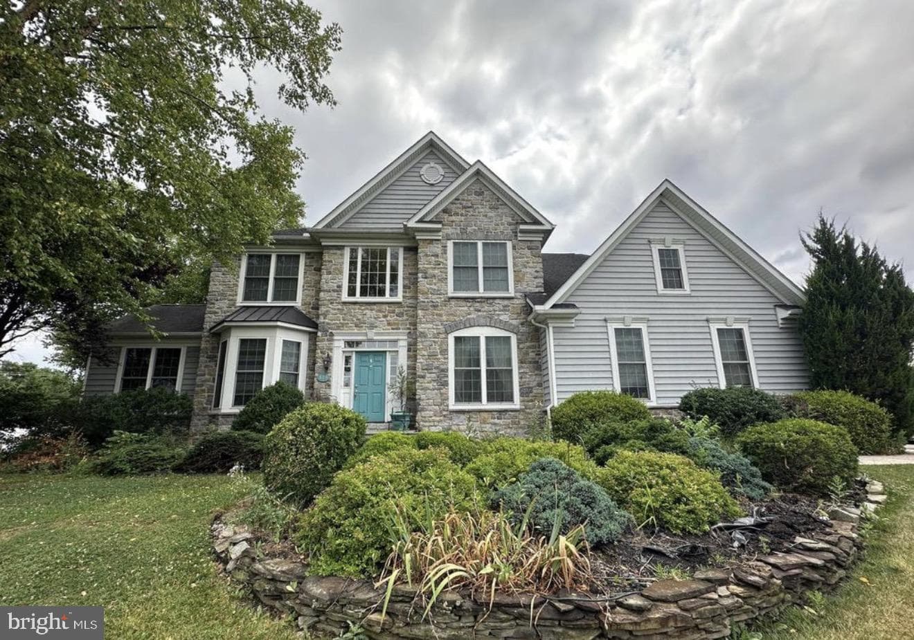 878 Joy Drive photo 1