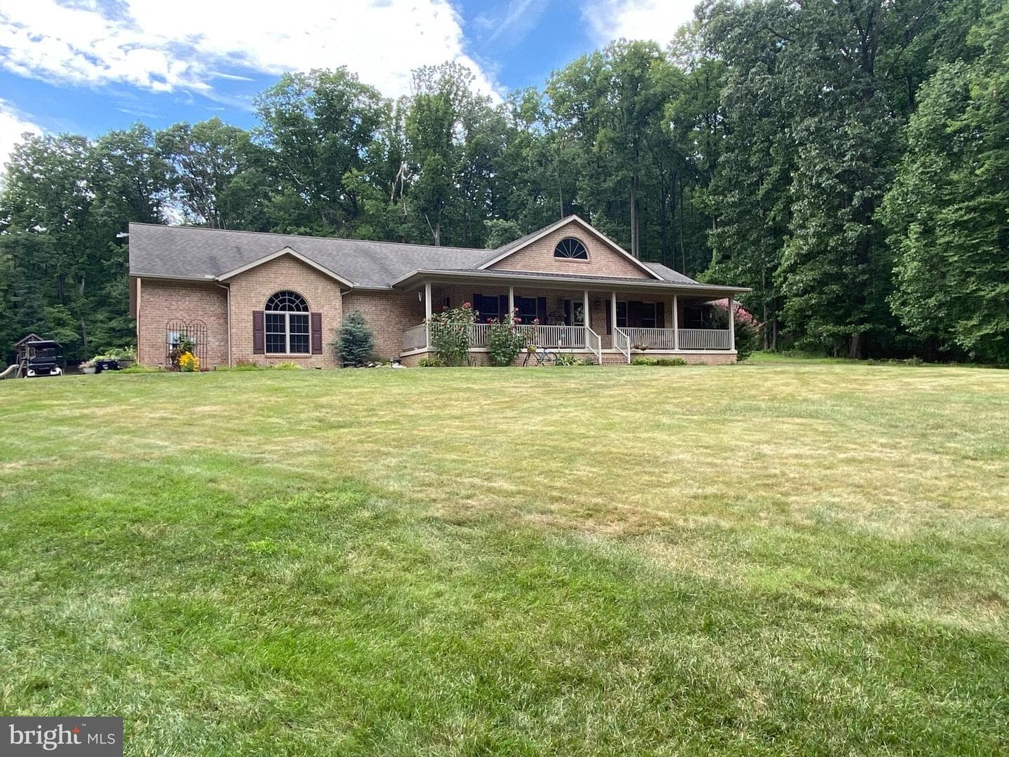 793 Appleway photo 1
