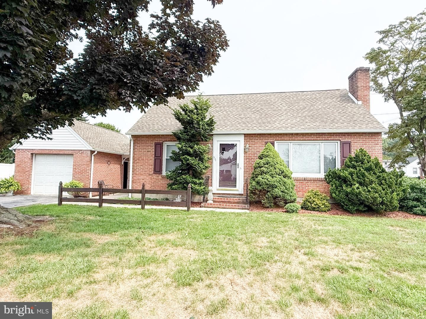 571 Highland Avenue photo 1