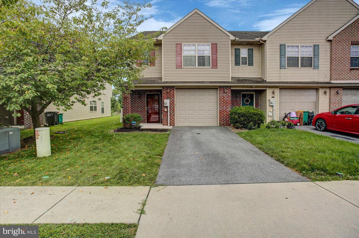 209 Meriweather Drive, Chambersburg