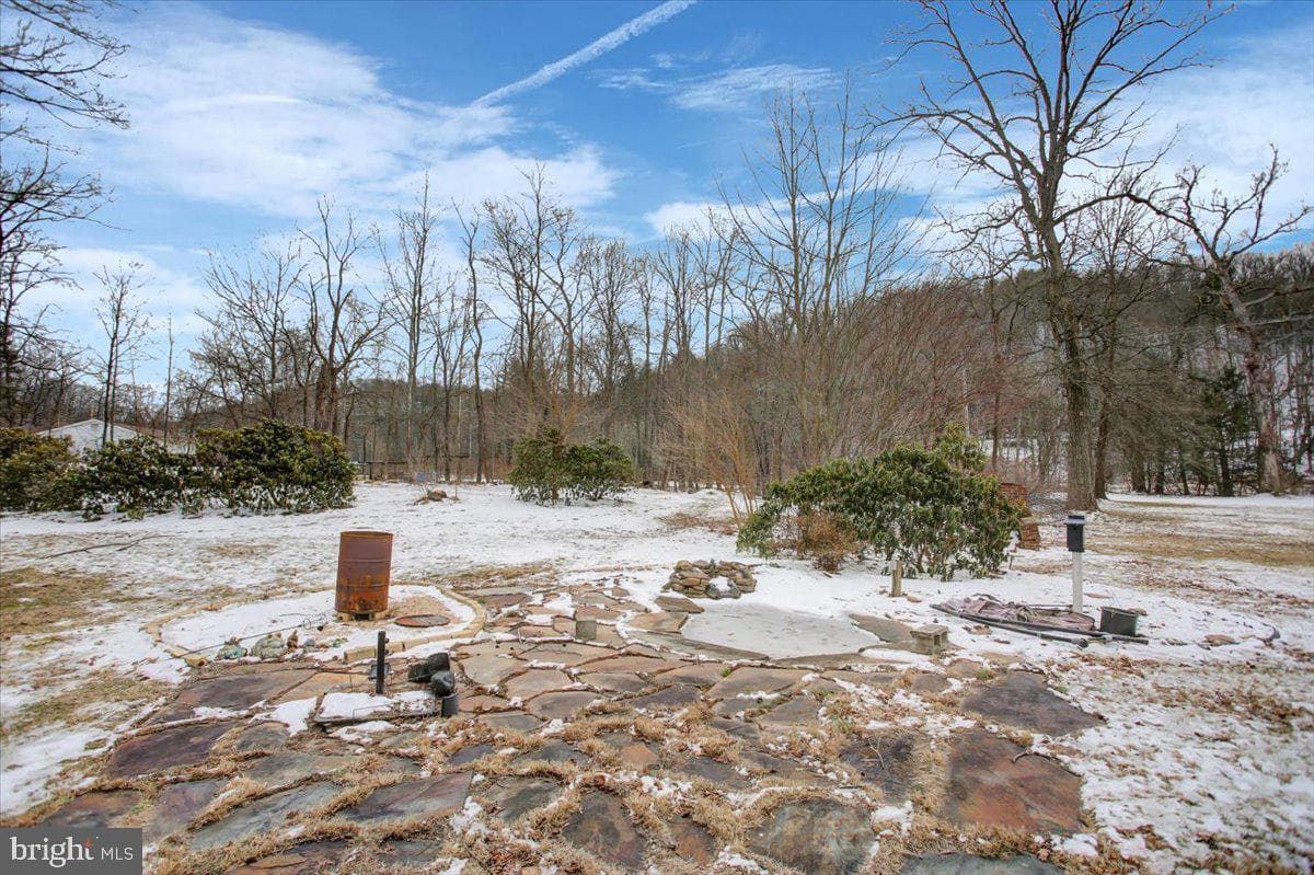 949 Waterfall photo 14