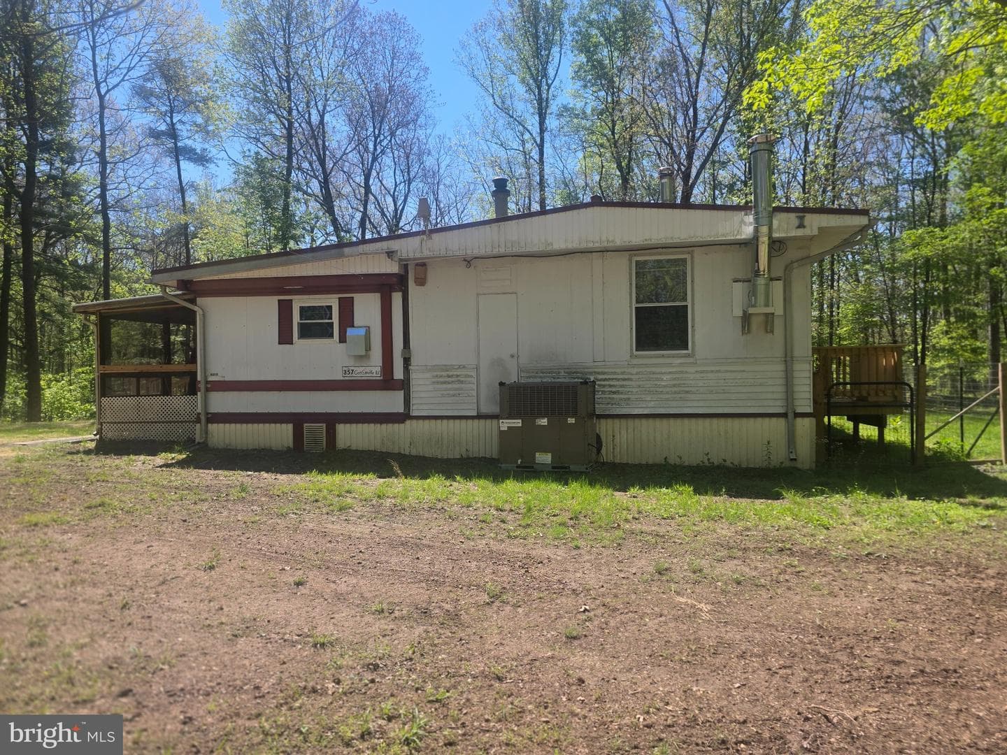 357 Gunsmoke Rd photo 2