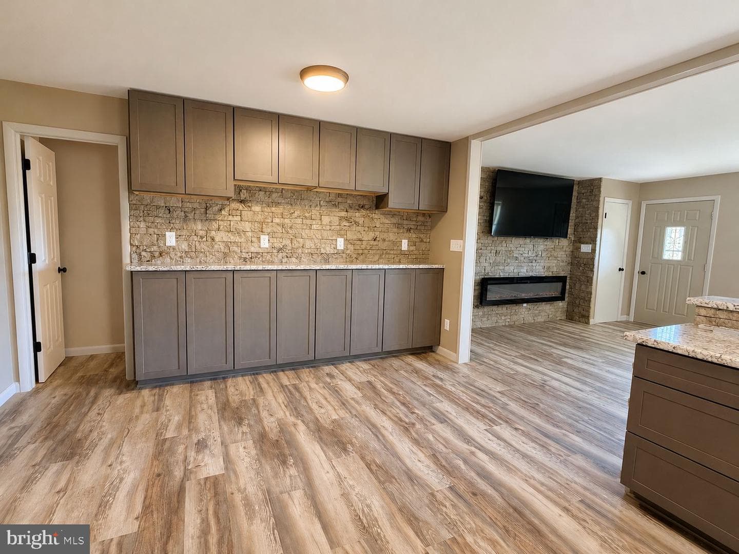 2111 Black Oak photo 29