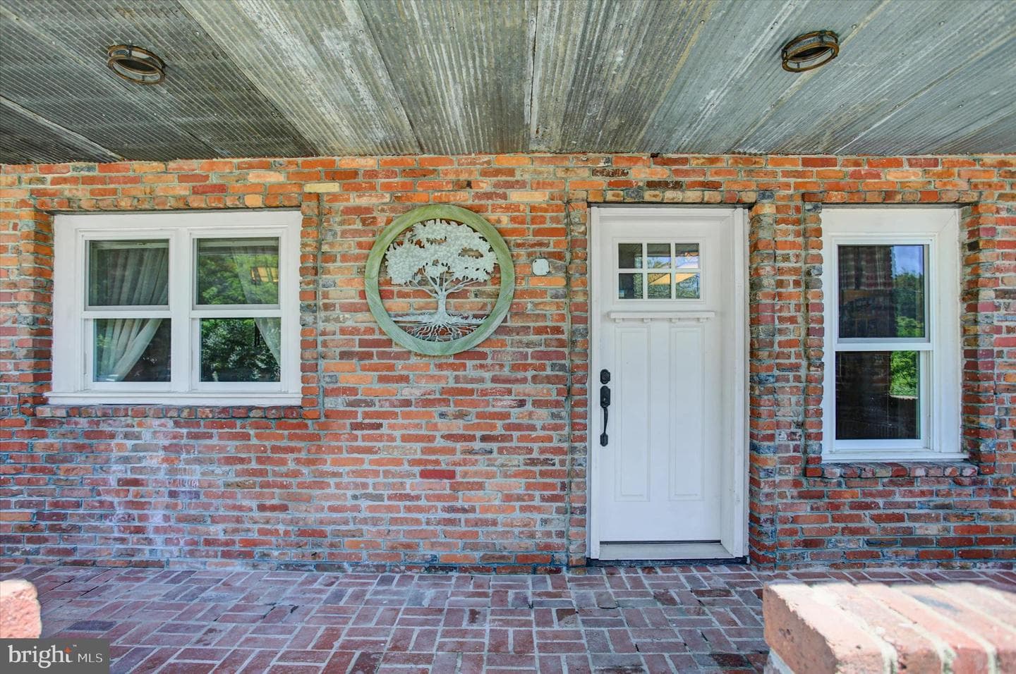1360 Lincoln Way West photo 5