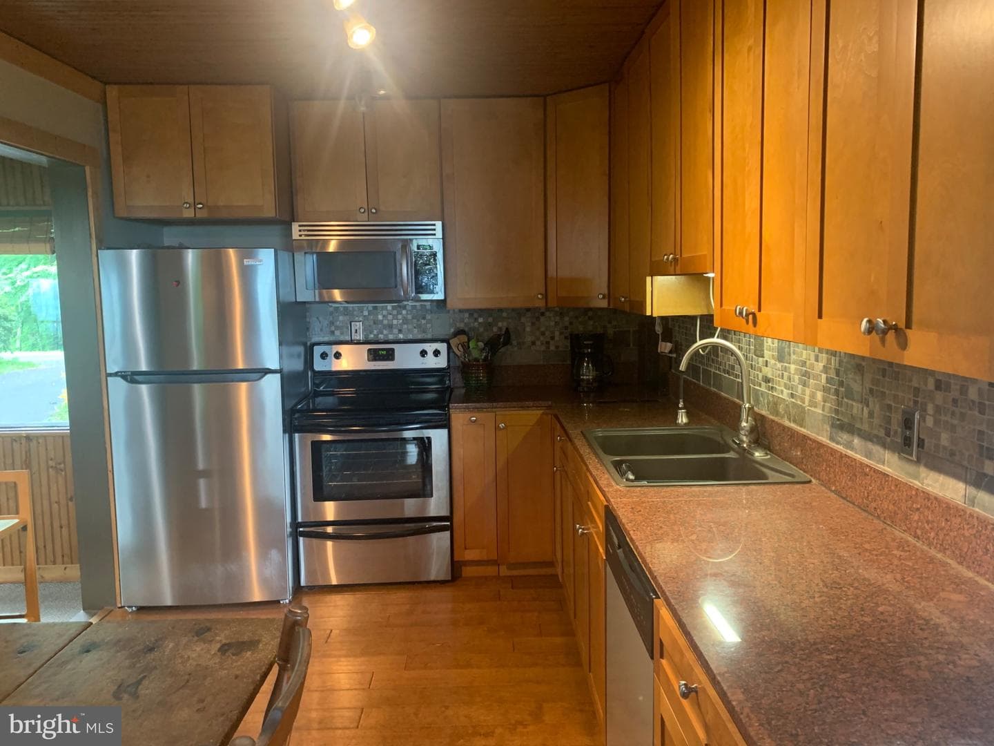 1102 N Mountain Top Drive photo 6