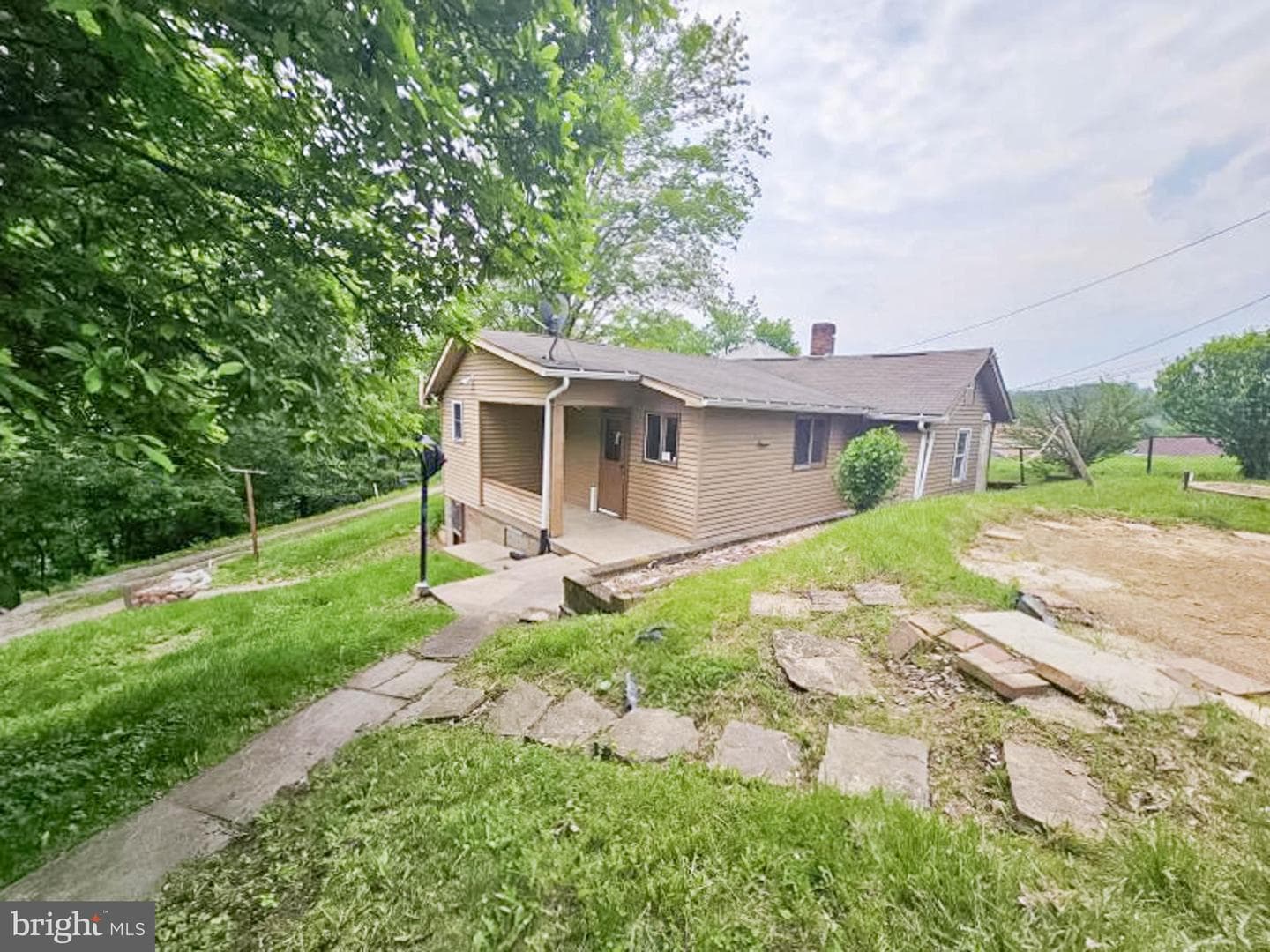 197 Coates Way photo 22