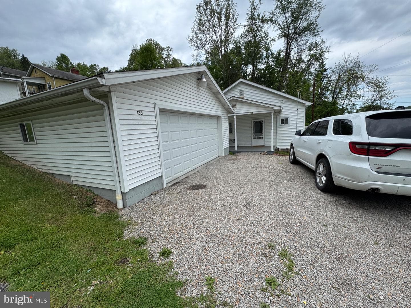 135 Hillman Street photo 2