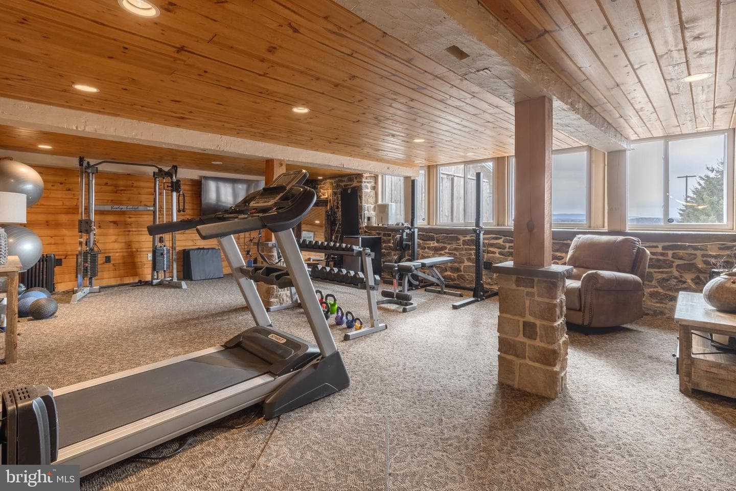 1467 Ridge Road photo 19