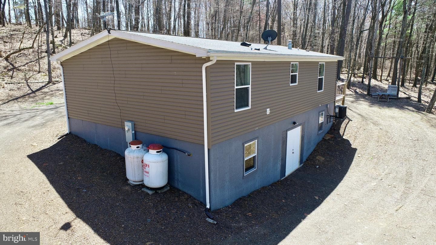 8008 Mt View Drive photo 5