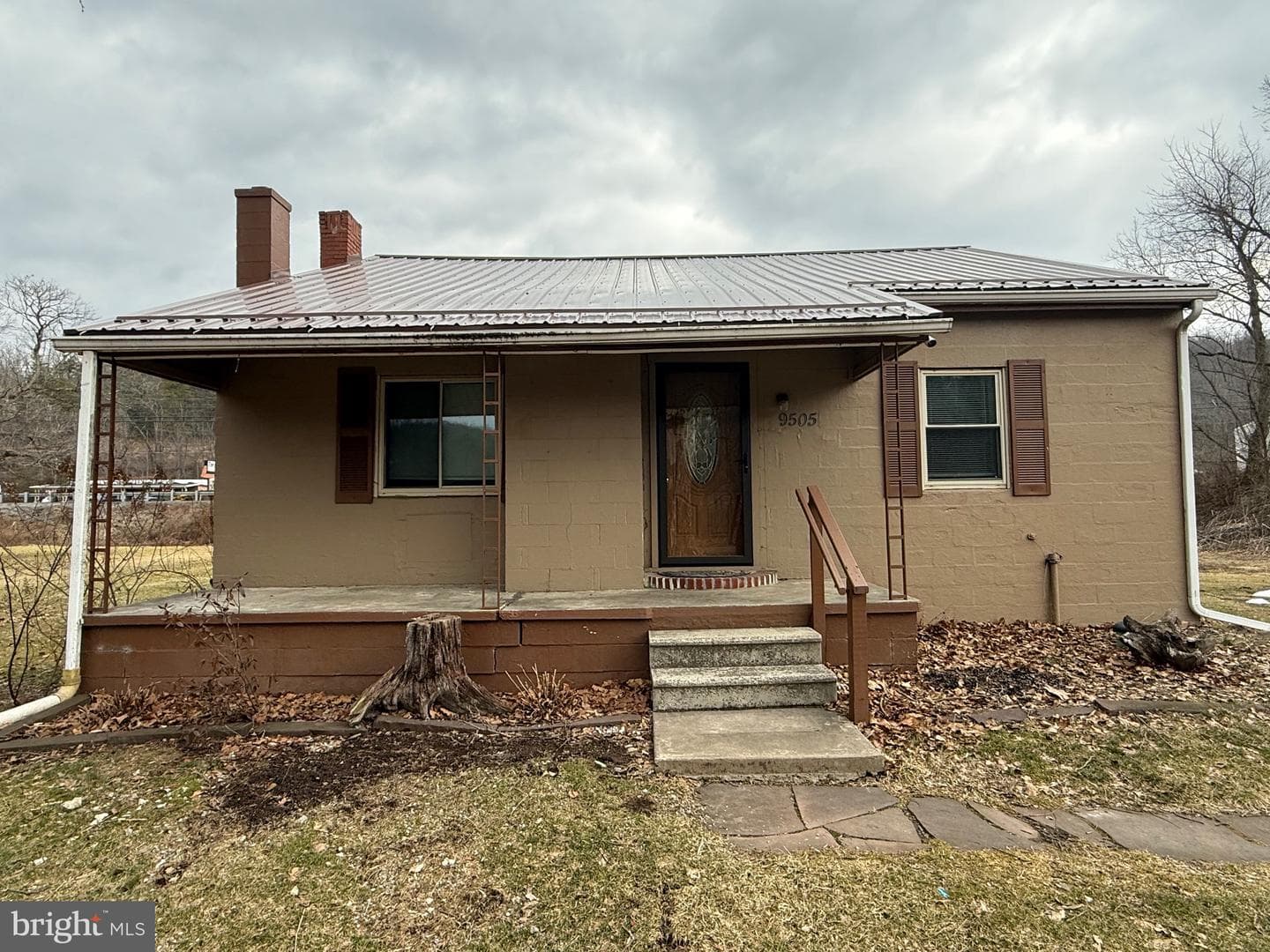 9505 Main Street photo 6