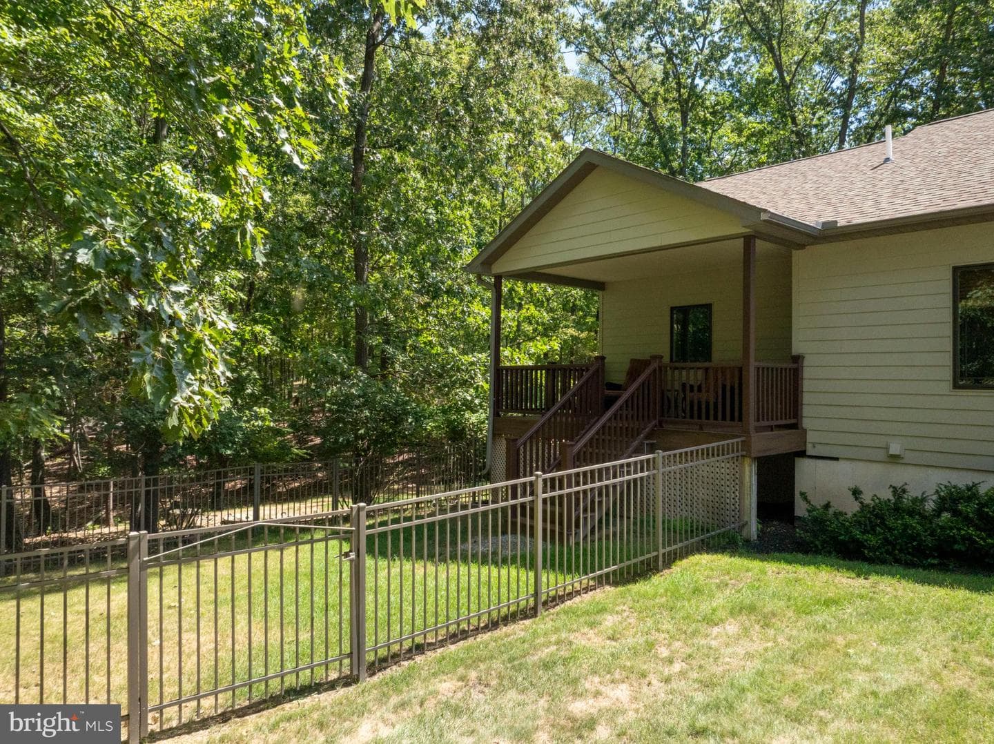 12946 Lakeland Drive photo 60