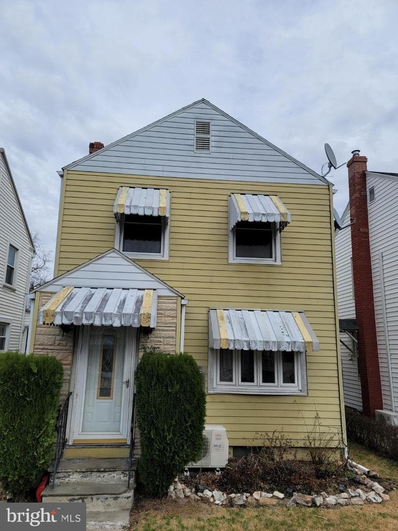 1319 Washington Street