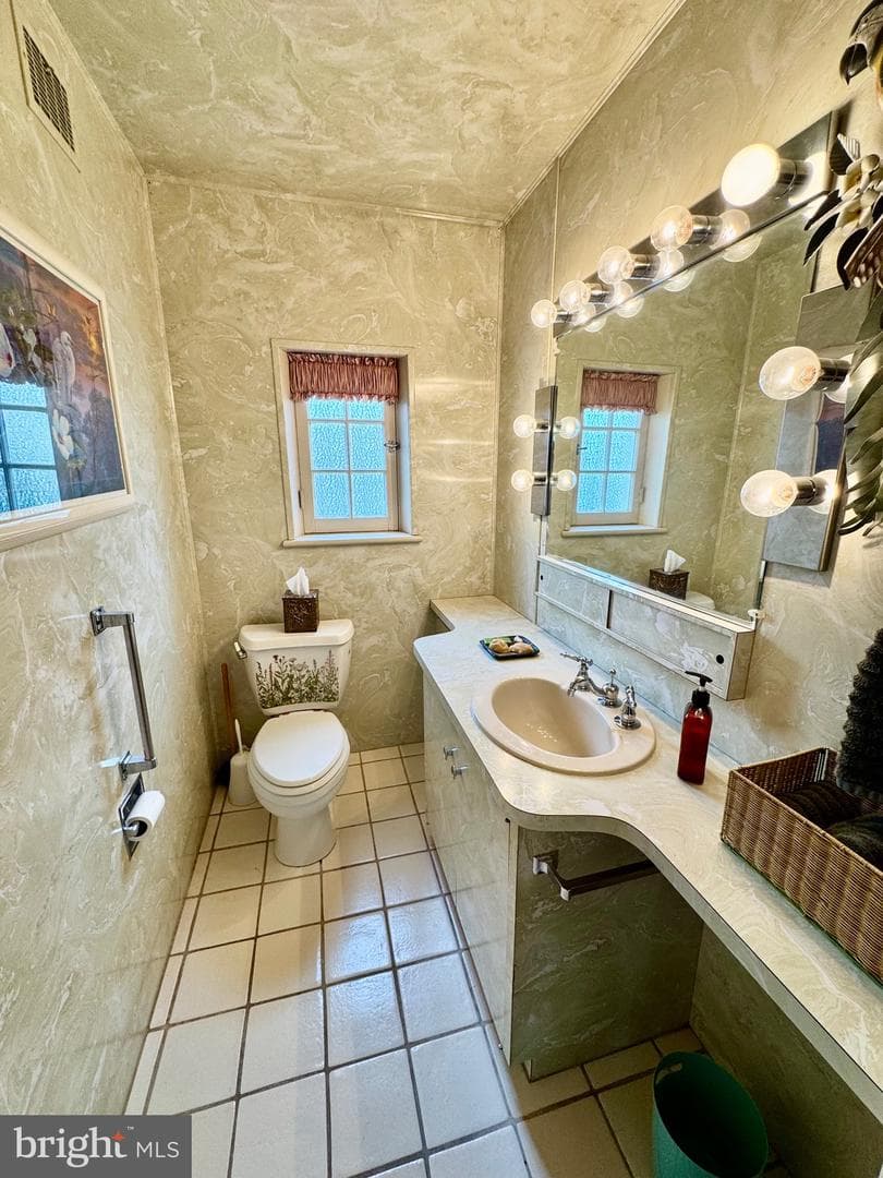 2251 Moore Street photo 48
