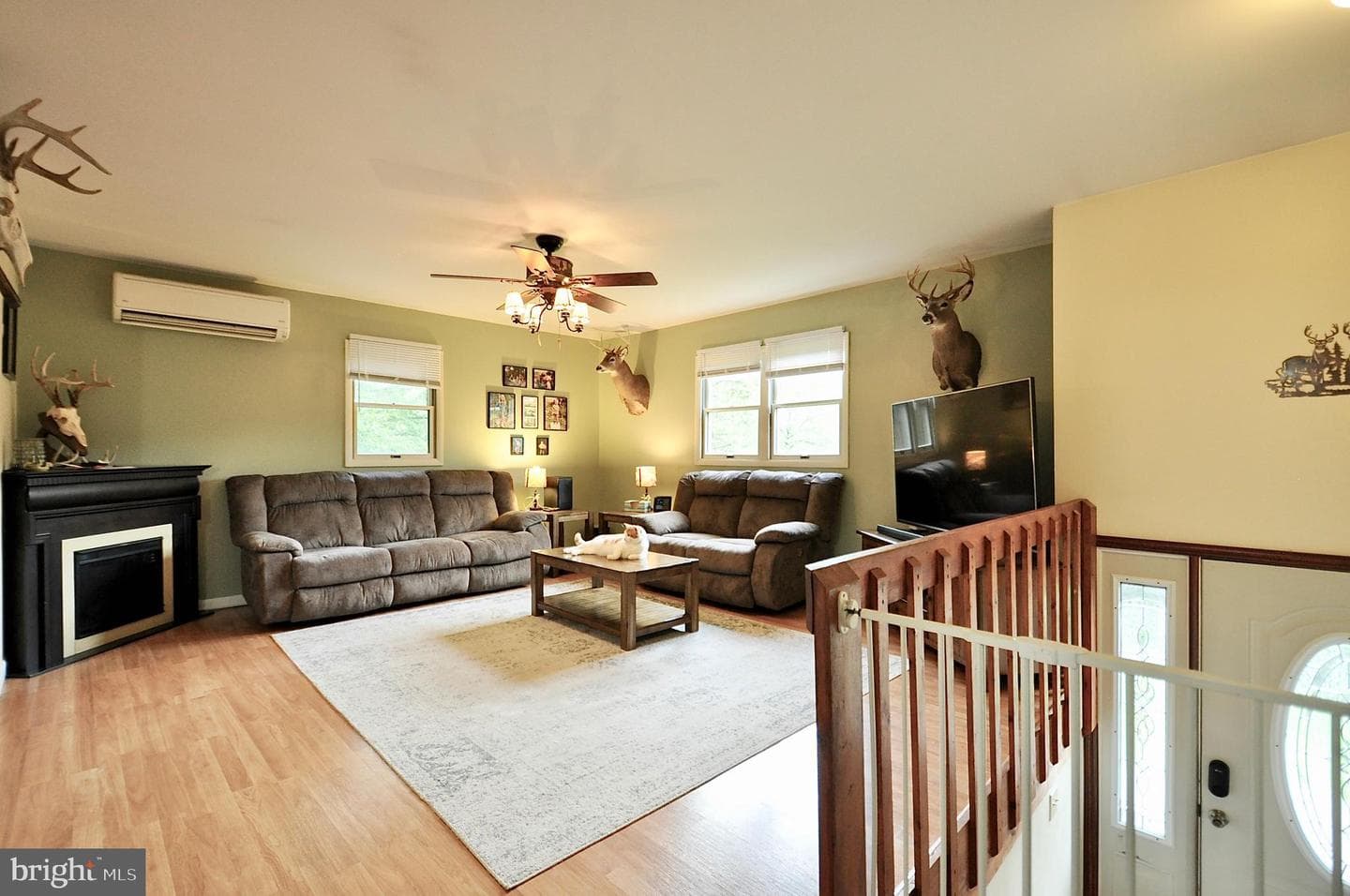 9717 Frazier Crest photo 3