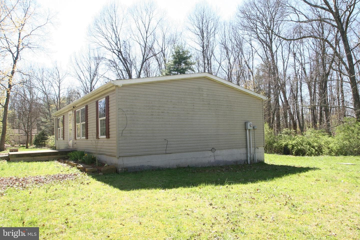 24968 Locke photo 3